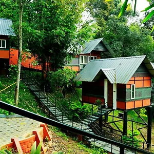 *** Hotel Santhi Hill View India