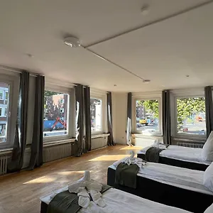 Helle Zentrale Wg Direkt Am Heumarkt Köln