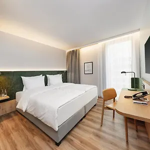 H+ Frankfurt 4* 에슈본