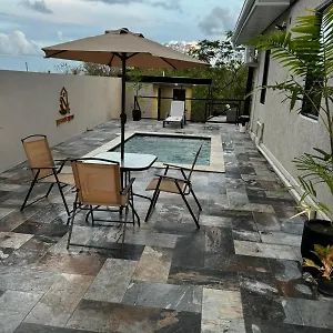  Guest house Robyn's Nest Trinidad And Tobago