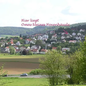  Privatunterkunft Omas Kleines Hexenhaeusle