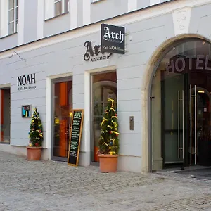 4* Szálloda Altstadthotel Arch